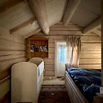 Log In With In Out, Sauna And View בית נופש האפג'ל